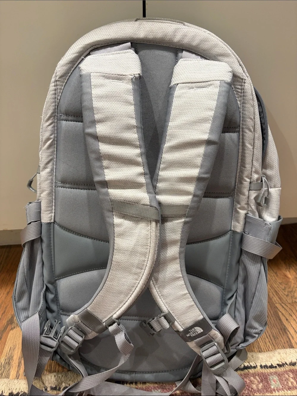 The North Face Men's Light Gray and Gray Dual-Tone Backpack